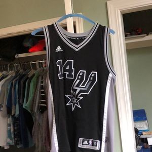 Spurs jersey